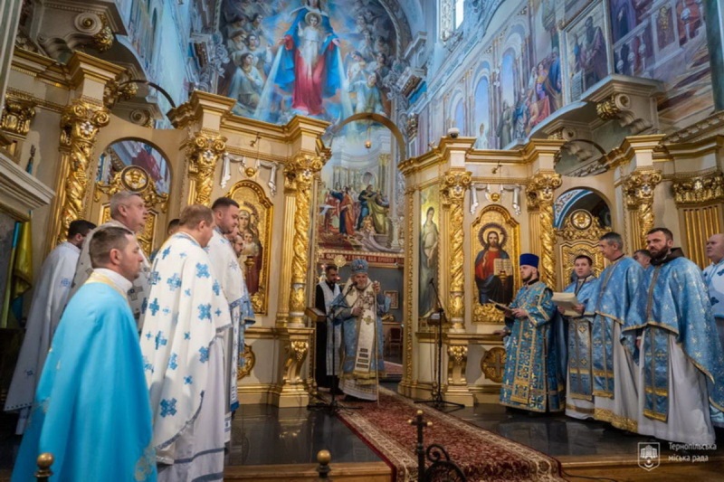 Вітання з храмовим святом: щирі слова та побажання