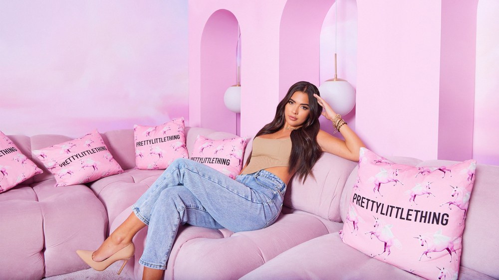 Що пропонує у своїх колекціях бренд PrettyLittleThing